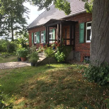 Zum Schwalbennest *